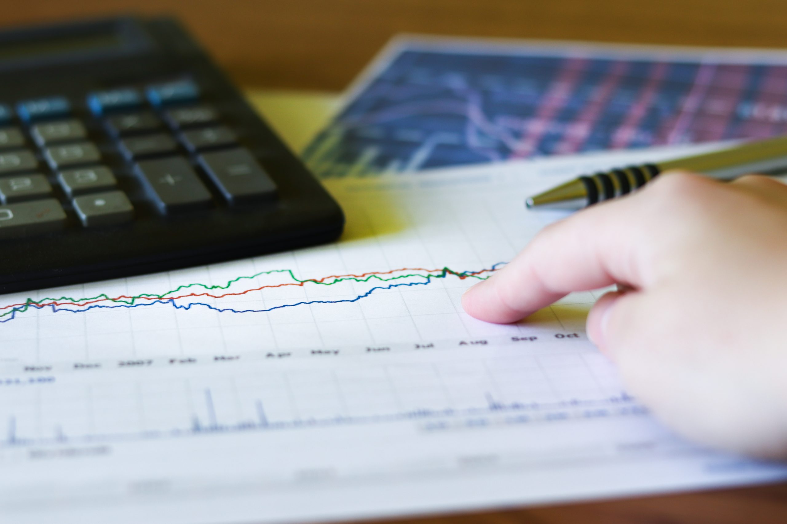 Structured Notes: An Asymmetrical Portfolio Diversifier